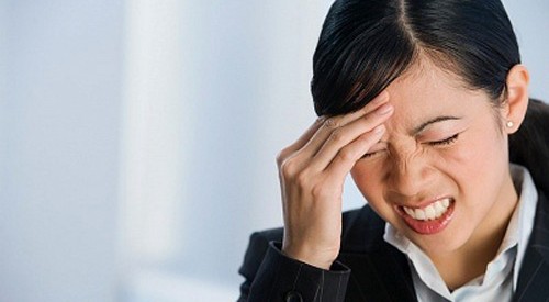 đau đầu và viêm mũi xoang mãn tính