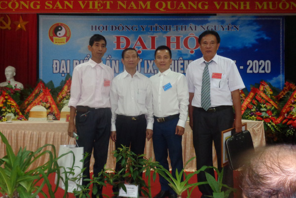 Lương y Nguyễn Ngọc Đông tham dự đại hội Hội Đông y tỉnh Thái Nguyên lần thứ IX